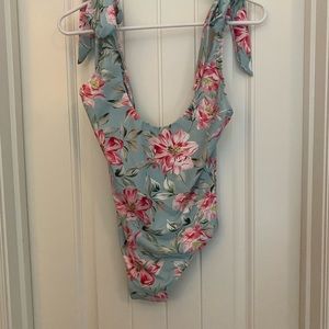 Show Me Your Mumu floral one piece swimsuit - size medium.